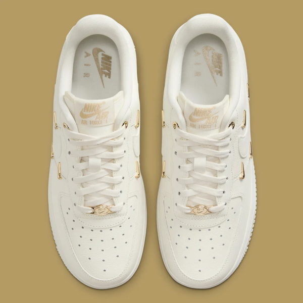 Giay Nike Air Force 1 Low 'White Mini Gold Swooshes' FV3654-111