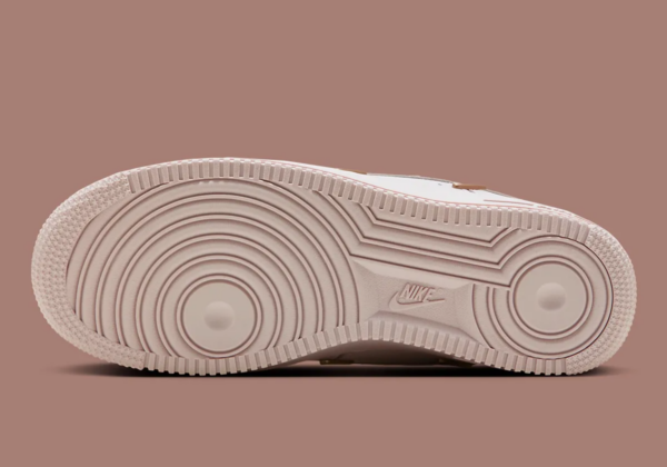 Giay Nike Air Force 1 Low LX 'Pink Russett' HF0735-001