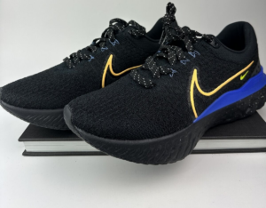 Giay React Infinity Run Flyknit 3 'Black Citron Royal' DZ4845-001