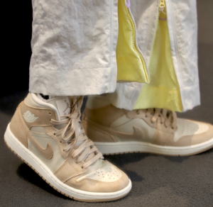 Giay Nike Air Jordan 1 Mid 'Legend Brown Tan' FJ3448-200