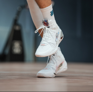 Giay Lining Wade 808 3 Ultra 'White' ABAU013-3