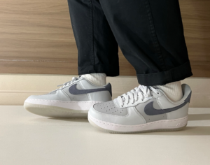 Giay Nike Air Force 1 ’07 LV8 ‘Platinum Light Carbon’ FJ4170-001