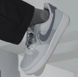 Giay Nike Air Force 1 ’07 LV8 ‘Platinum Light Carbon’ FJ4170-001