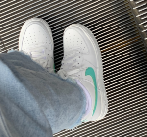 Giay Nike Air Force 1 'White Emerald Rise' DV7762‑104