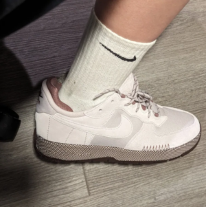 Giay Nike Air Force 1 Wild ‘Platinum Violet’ FB2348-003