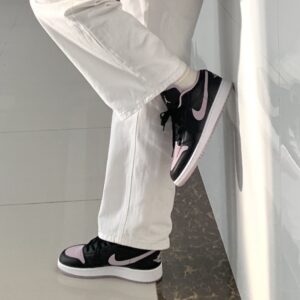 Giay Nike Air Jordan 1 Low SE 'Black Iced Lilac' DV1333-051
