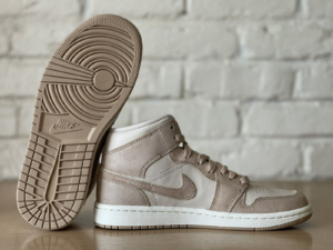 Giay Nike Air Jordan 1 Mid 'Legend Brown Tan' FJ3448-200