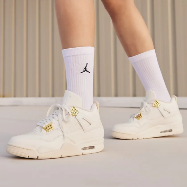 Giay Nike Air Jordan 4 'Sail Metallic Gold' AQ9129-170