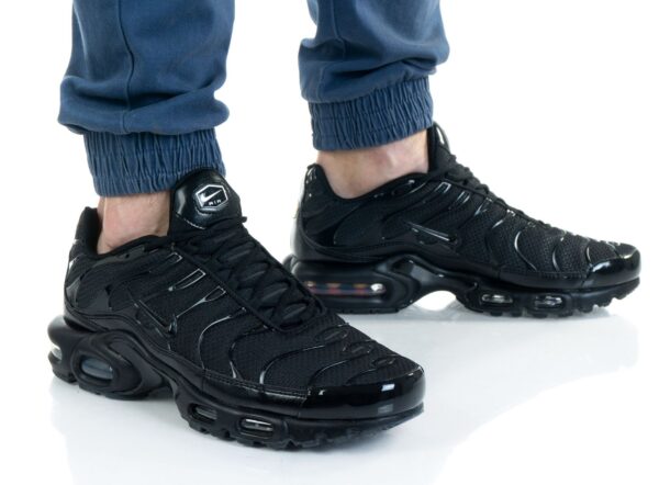 Giay Nike Air Max Plus 'Triple Black' 604133-050