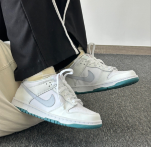 Giay Nike Dunk Low ‘Features Green’ FD9911-101