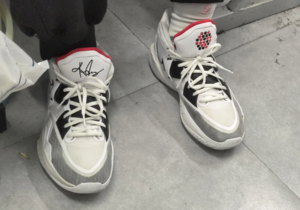 Giay Nike Kyrie 8 'Machine' CZ0204-101