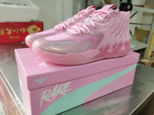 Giay Puma MB.01 'Iridescent' 309755-01