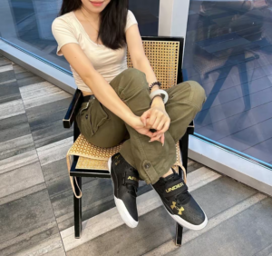 Giay Under Armour Centric Grip 'Black Gold' 3021862-003