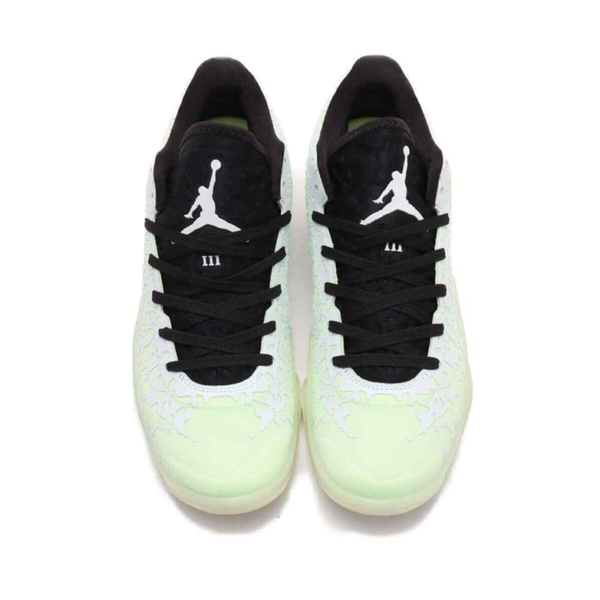 Giay Nike Air Jordan Zion 3 ‘White Black Barely Volt’ DR0676-110