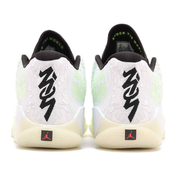Giay Nike Air Jordan Zion 3 ‘White Black Barely Volt’ DR0676-110