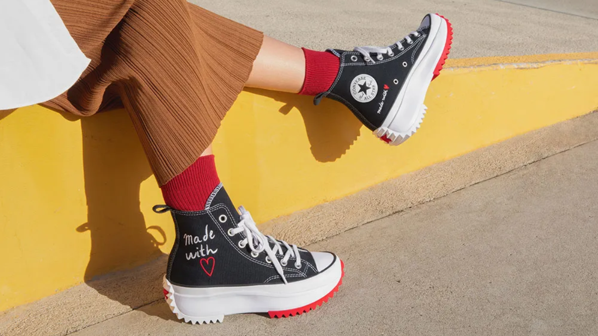 Hinh anh 8: Nhung phat hanh sneaker chu de Valentine tuyet nhat moi thoi dai