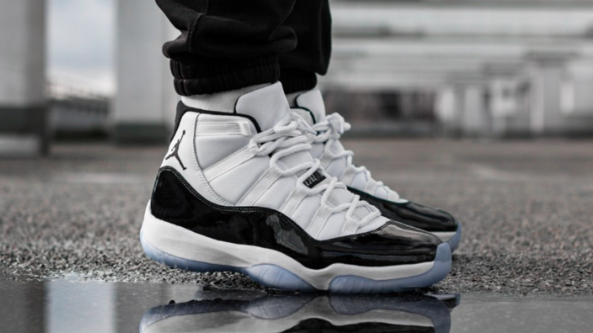 Hinh anh 2: Cac sneakerhead nen mang doi giay the thao nao di du dam cuoi?