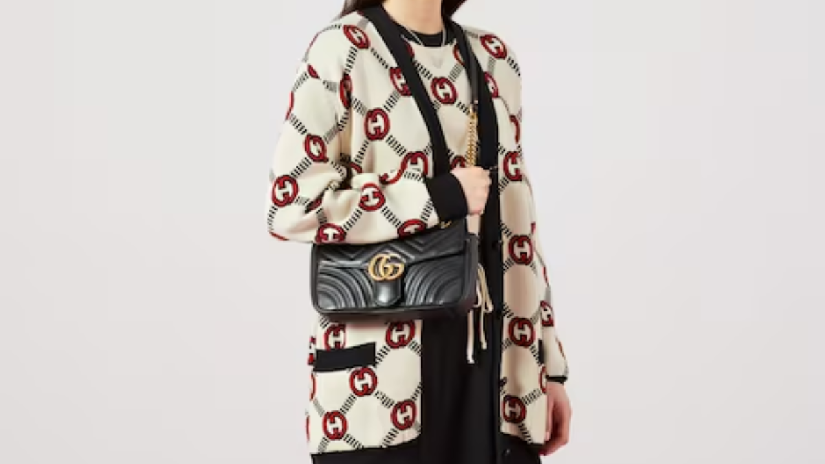 Điểm qua 11 chiếc túi Flap cổ điển không bao giờ lỗi mốt Hinh anh 8: Diem qua 11 chiec tui Flap co dien khong bao gio loi mot