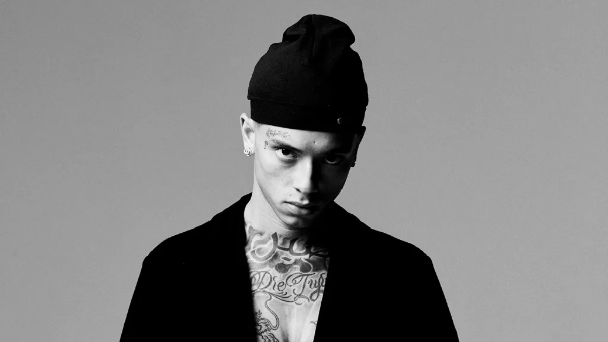 Hinh anh 1: Don cho hop tac sap ra mat cua Central Cee voi Nike Tech Fleece