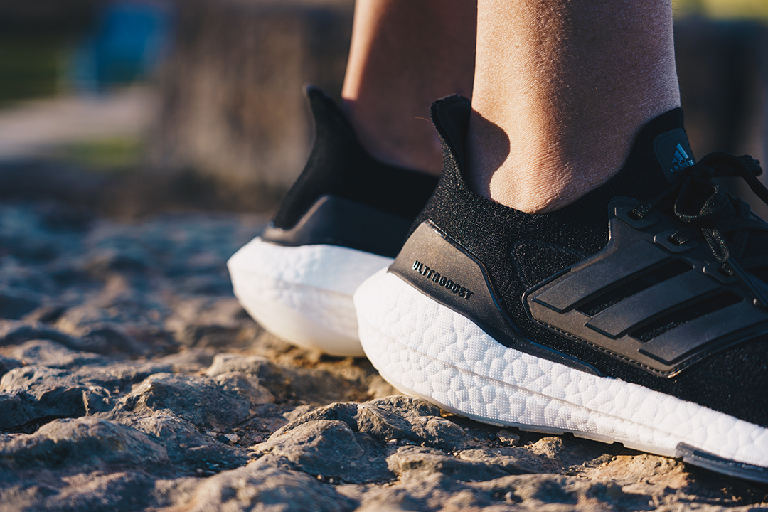 Hinh anh 1: 8 doi giay chay adidas tot nhat 2023 cho nu