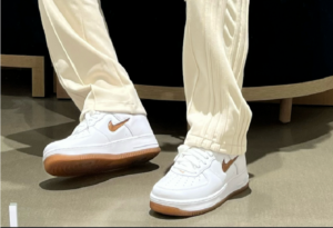 Giay Nike Air Force 1 Jewel 'White Bronze' FN5924-103