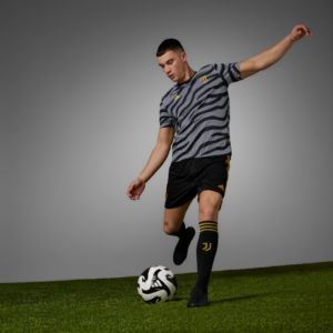 Ao Adidas Juventus Pre-Match Jersey 'Black White' HZ5033