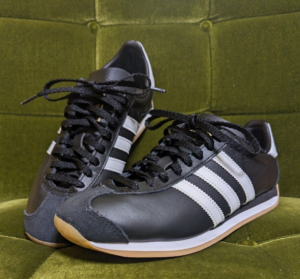 Giay Adidas Country 'Black White' FV1224