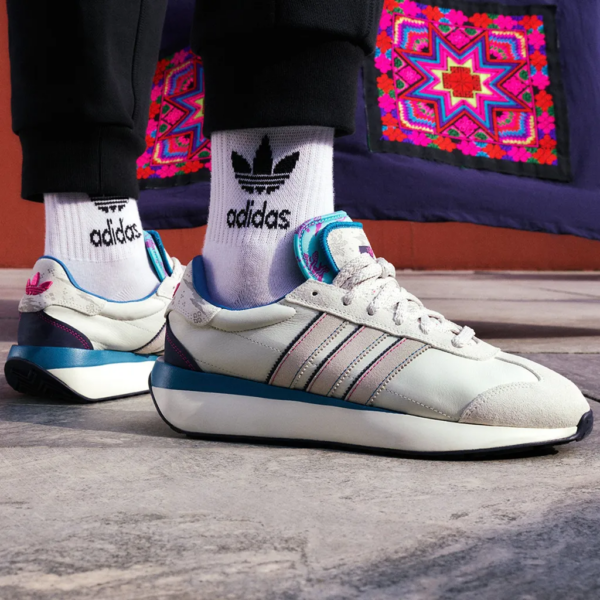 Giay Adidas Country XLG x Fefei Ruan 'White Blue' ID1143