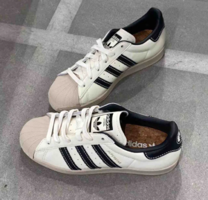 Giay Adidas Superstar 'White Grey Black' ID1009