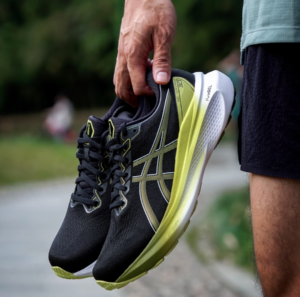 Giay Asics Gel Kayano 30 'Extra Wide' 1011B690-003