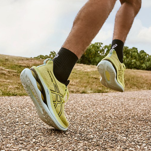 Giay Asics Kinsei Max 'Yellow' 1011B696-750