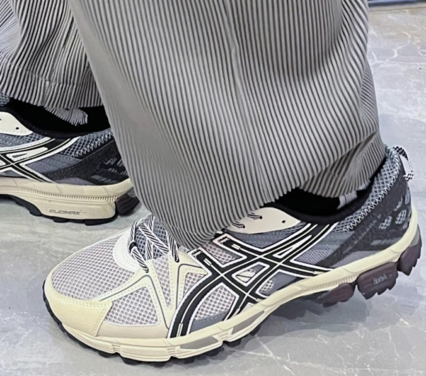 Giay Asics Running Shoes Low 'Neutral Grey Black' 1011B895‑020