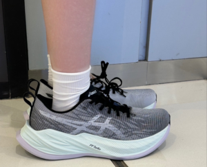 Giay Asics Superblast 'Black Lilac Hint' 1013A127-101