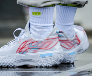 Giay Lining Jie Ao 'White Flame' ABFU019-8