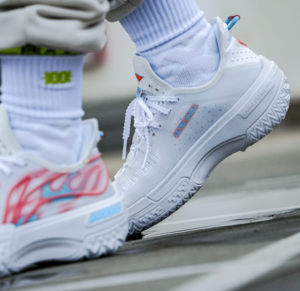 Giay Lining Jie Ao 'White Flame' ABFU019-8