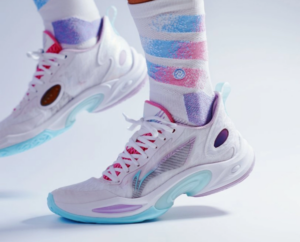 Giay Lining Ultra Light 'White Multi' ABAU011-4