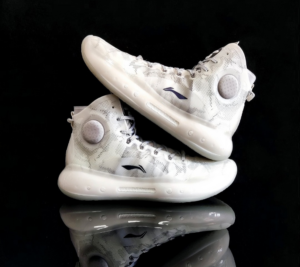 Giay Lining YuShuai 14 x AAPE 'White' ABAQ033-26