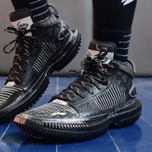 Giay Lining x MISTER CARTOON Badfive 3 'Black' ABFS011-33