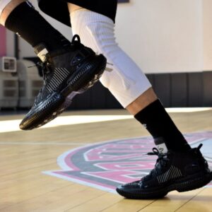 Giay Lining x MISTER CARTOON Badfive 3 'Black' ABFS011-33