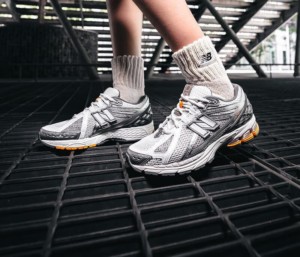 Giay New Balance 1906R 'Silver Orange' M1906RWM