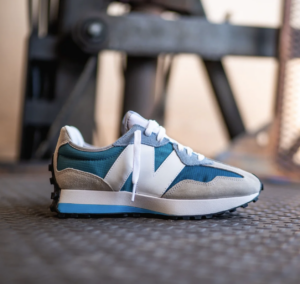 Giay New Balance 327 'Limited Edition Light Blue Grey' MS327ST