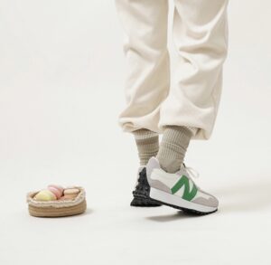 Giay New Balance 327 'White Green' WS327LG