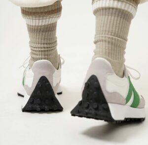 Giay New Balance 327 'White Green' WS327LG