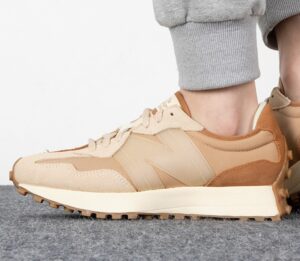 Giay New Balance ANB Brand x 327 'Beige Gum' MS327AAN