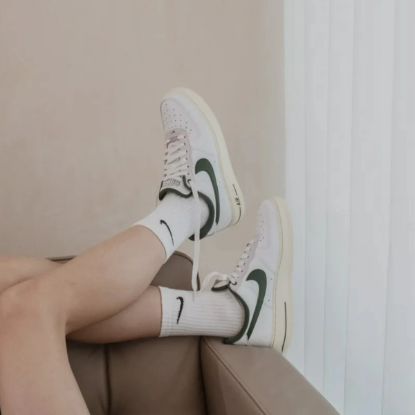 Giay Nike Air Force 1 Low '07 LX 'Command Force Gorge' DR0148–102