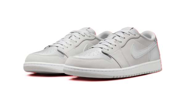 Giay Nike Air Jordan 1 Low 2024 'Metallic Silver' CZ0790-002
