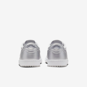 Giay Nike Air Jordan 1 Low 2024 'Metallic Silver' CZ0790-002