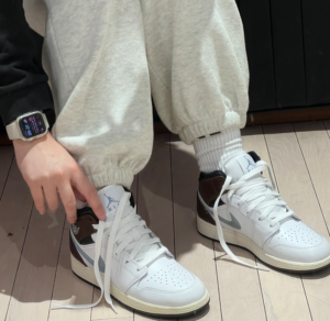 Giay Nike Air Jordan 1 Retro Mid SE 'Brown Blue Grey' FQ7831-142