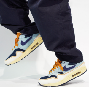 Giay Nike Air Max 1 ’87 'Aura' FQ8900-440