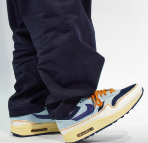 Giay Nike Air Max 1 ’87 'Aura' FQ8900-440